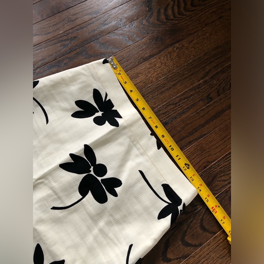 J. Crew Women’s 0 Black/Ivory The Pencil Skirt Knee-Length Cotton Floral Skirt - Picture 4 of 11